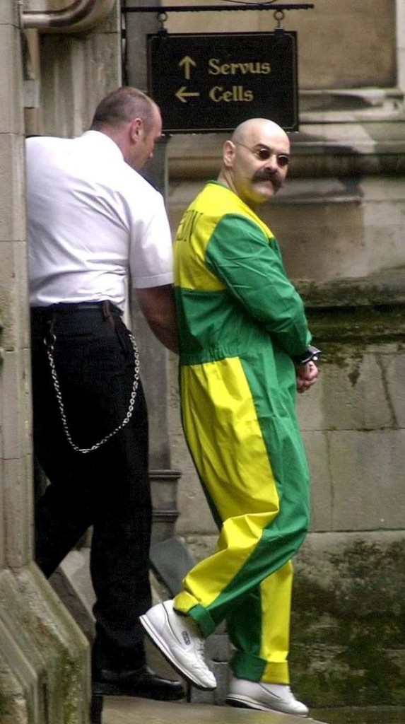 Charles Bronson in manette