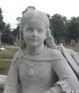 La statua di Inez Clarke